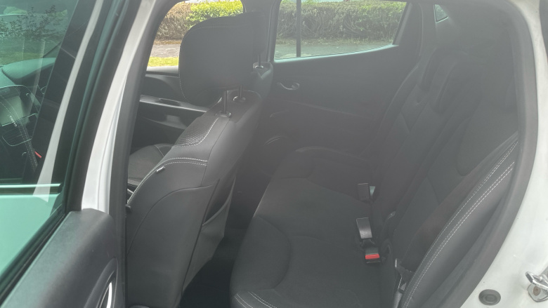 Renault Clio 0.9 TCE 90 Iconic 5dr Petrol Hatchback